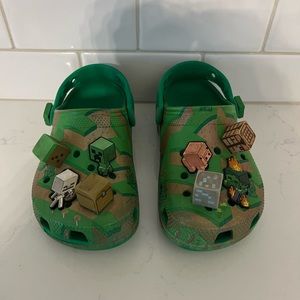 Minecraft Crocs size 2